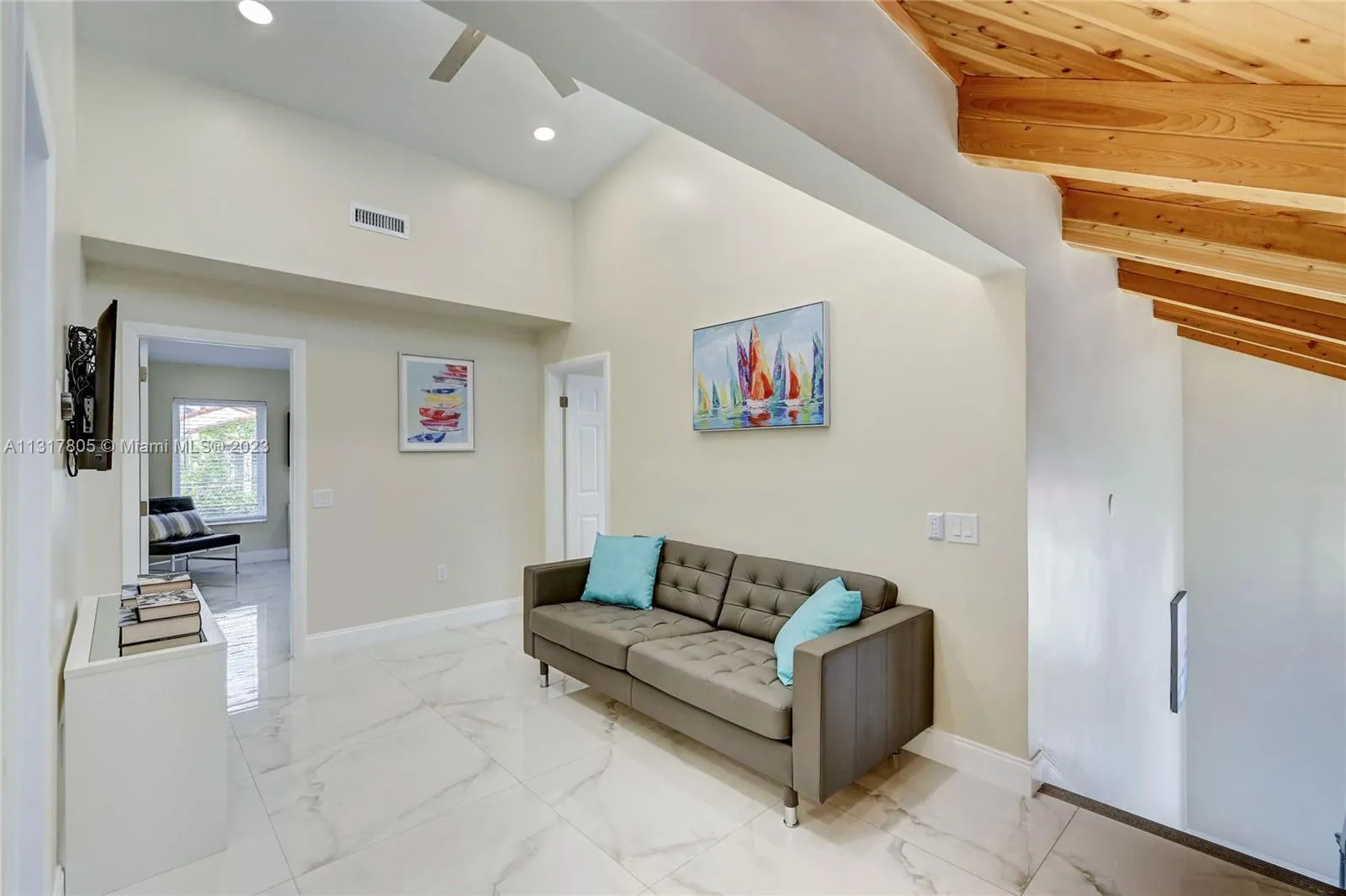 1109 Hollywood Blvd, Hollywood, Florida 33019, Hollywood, Florida 33019, 5 Bedrooms Bedrooms, ,3 BathroomsBathrooms,Residential Lease,For Rent,1109 Hollywood Blvd, Hollywood, Florida 33019,A11317805