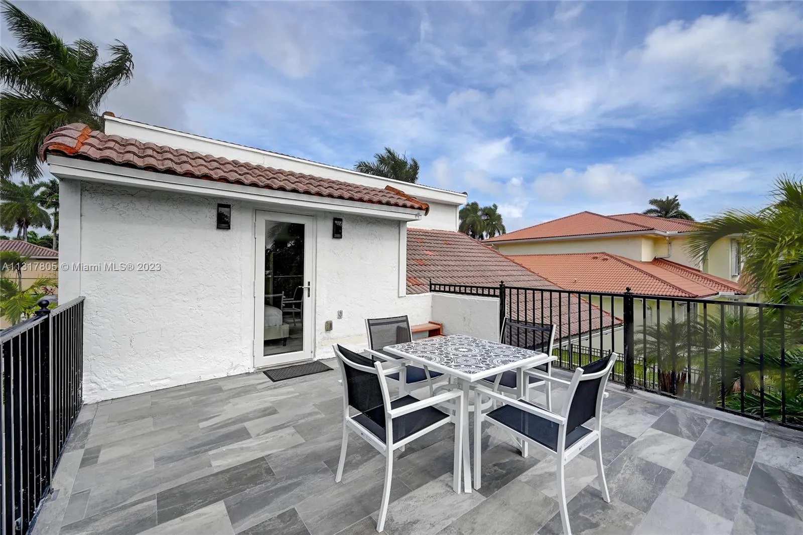 1109 Hollywood Blvd, Hollywood, Florida 33019, Hollywood, Florida 33019, 5 Bedrooms Bedrooms, ,3 BathroomsBathrooms,Residential Lease,For Rent,1109 Hollywood Blvd, Hollywood, Florida 33019,A11317805