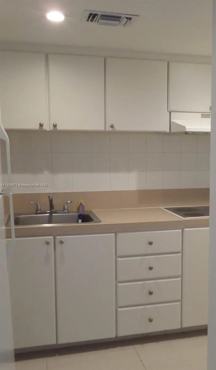 1000 West Ave 1032, Miami Beach, Florida 33139, Miami Beach, Florida 33139, ,1 BathroomBathrooms,Residential,For Sale,1000 West Ave 1032, Miami Beach, Florida 33139,A11328071
