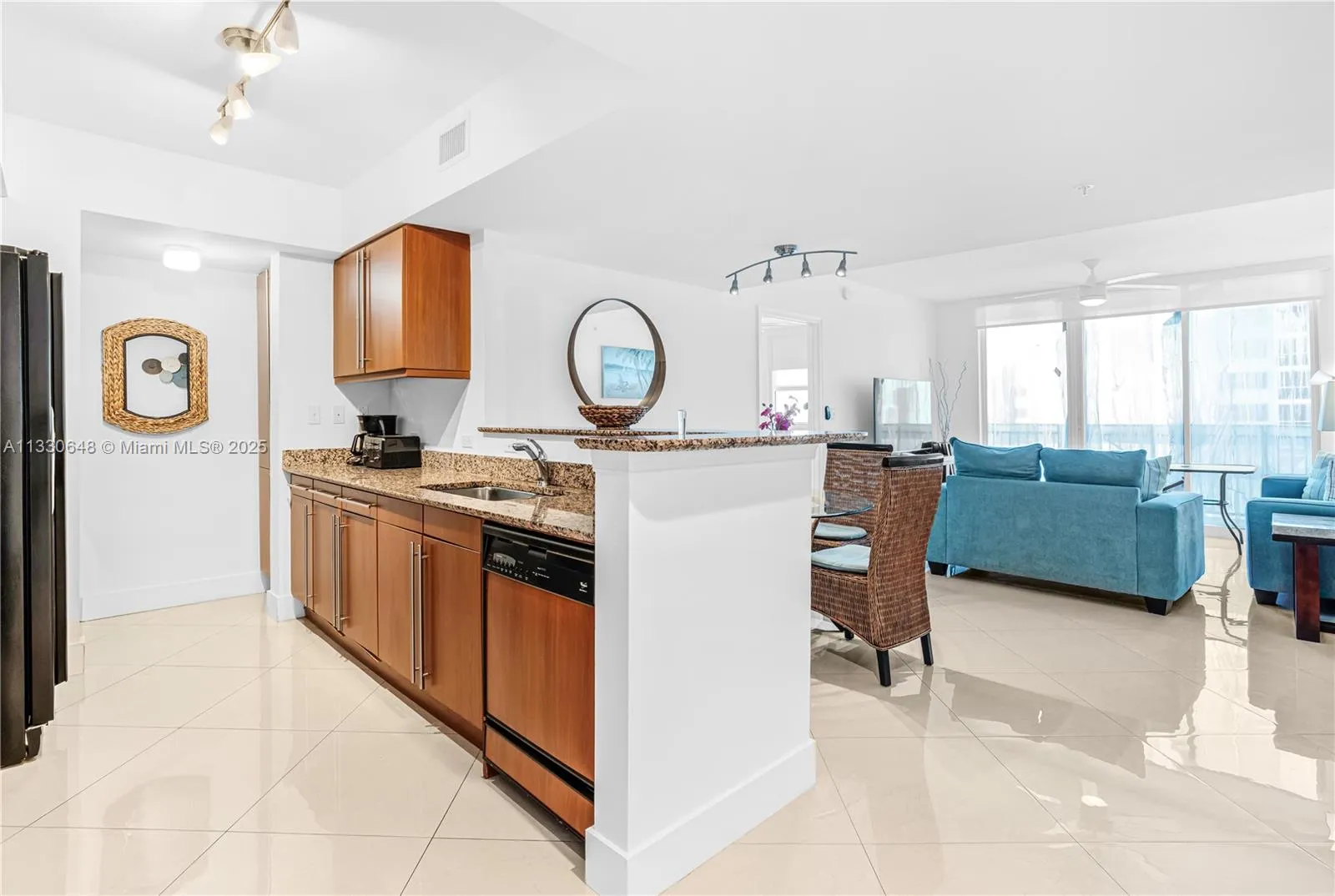 2080 S Ocean Dr, Hallandale Beach, Florida 33009, Hallandale Beach, Florida 33009, 2 Bedrooms Bedrooms, ,2 BathroomsBathrooms,Residential Lease,For Rent,2080 S Ocean Dr, Hallandale Beach, Florida 33009,A11330648