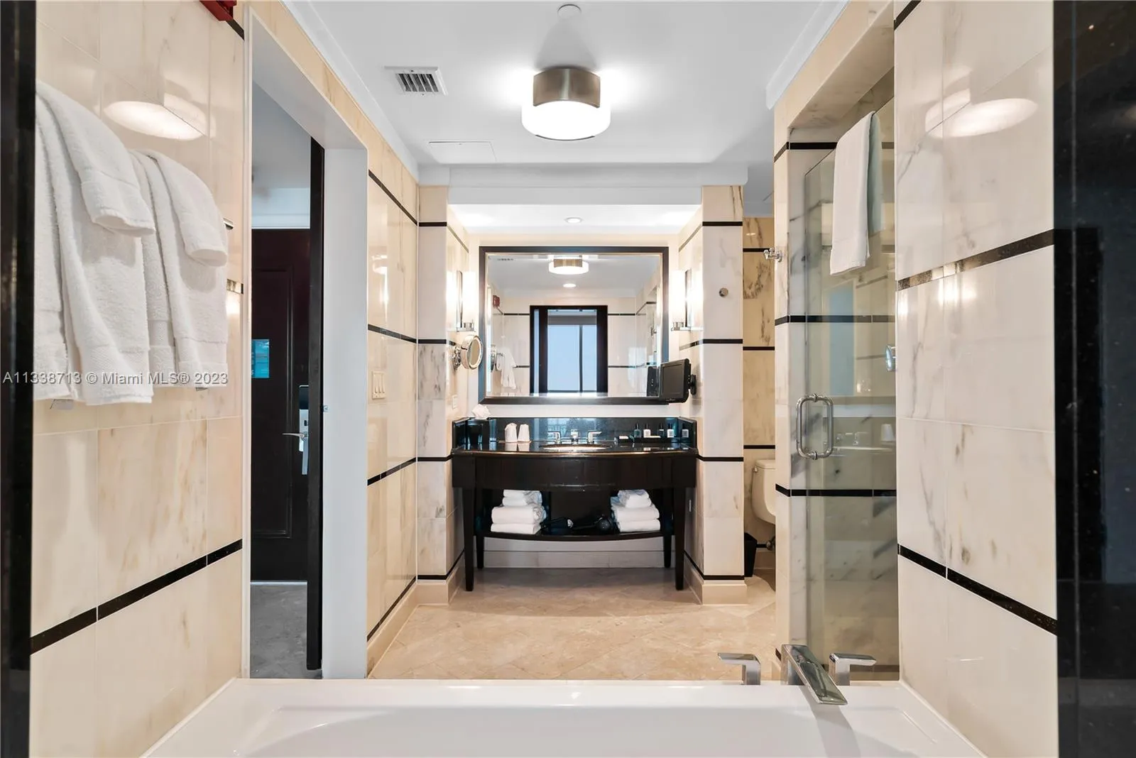 4391 Collins Ave 1911/1909/1910/1912, Miami Beach, Miami Beach, Florida 33140, 4 Bedrooms Bedrooms, ,1 BathroomBathrooms,Residential,For Sale,4391 Collins Ave 1911/1909/1910/1912, Miami Beach,A11338713