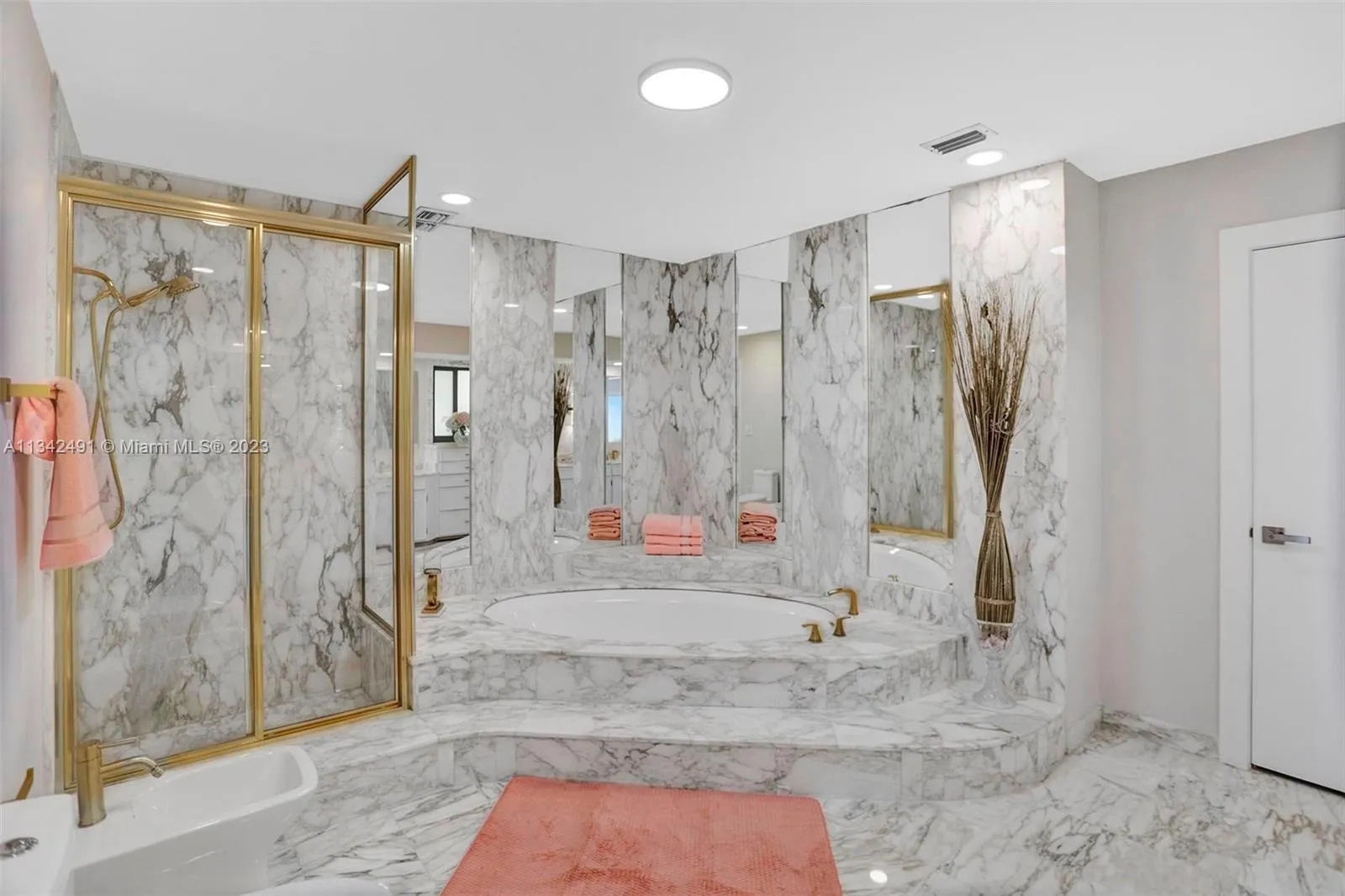 9101 N Bayshore Dr, Miami, Florida 33138, Miami, Florida 33138, 6 Bedrooms Bedrooms, ,5 BathroomsBathrooms,Residential Lease,For Rent,9101 N Bayshore Dr, Miami, Florida 33138,A11342491