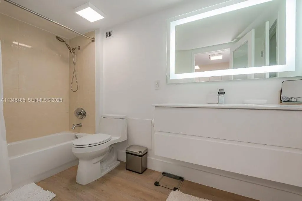 2301 Collins Ave 927, Miami Beach, Florida 33139, Miami Beach, Florida 33139, 1 Bedroom Bedrooms, ,1 BathroomBathrooms,Residential Lease,For Rent,2301 Collins Ave 927, Miami Beach, Florida 33139,A11348485