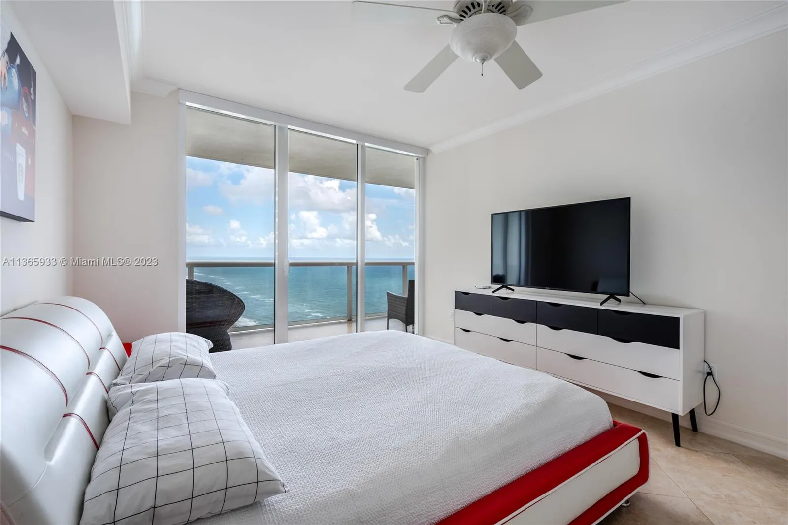 1830 S Ocean Dr 3511, Hallandale Beach, Florida 33, Hallandale Beach, Florida 33009, 3 Bedrooms Bedrooms, ,2 BathroomsBathrooms,Residential Lease,For Rent,1830 S Ocean Dr 3511, Hallandale Beach, Florida 33,A11365933