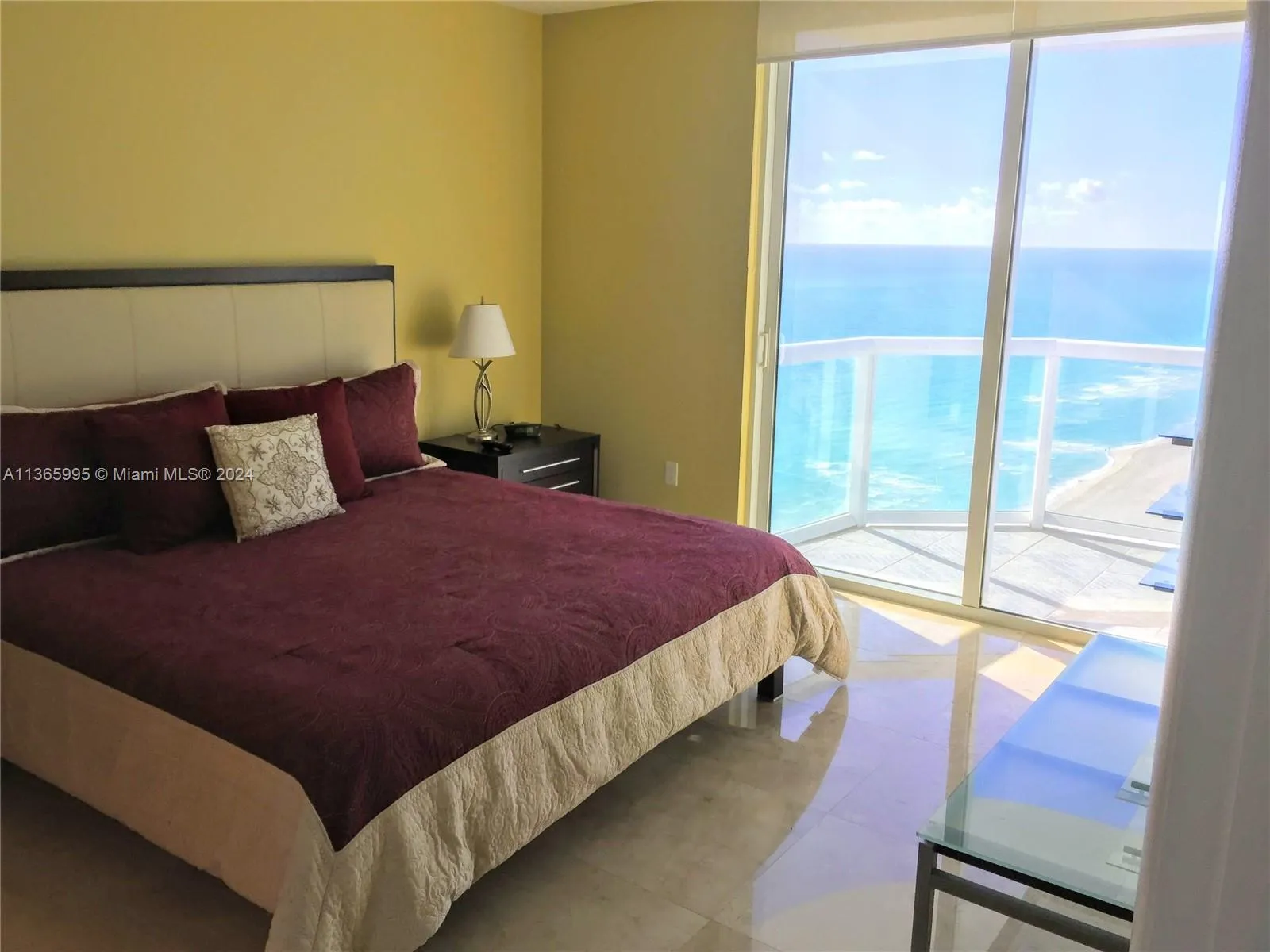 6365 Collins Av 3407, Miami Beach, Florida 33141, Miami Beach, Florida 33141, 2 Bedrooms Bedrooms, ,2 BathroomsBathrooms,Residential Lease,For Rent,6365 Collins Av 3407, Miami Beach, Florida 33141,A11365995