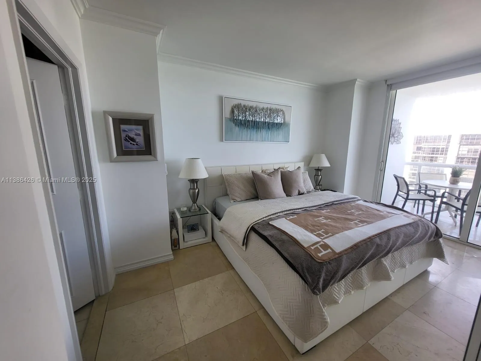 at 6365 Collins Ave, Miami Beach, FL 33141 Unit For Sale 1 Bedroom 2 Bathrooms MLS# A11386426 Price $760,000 808