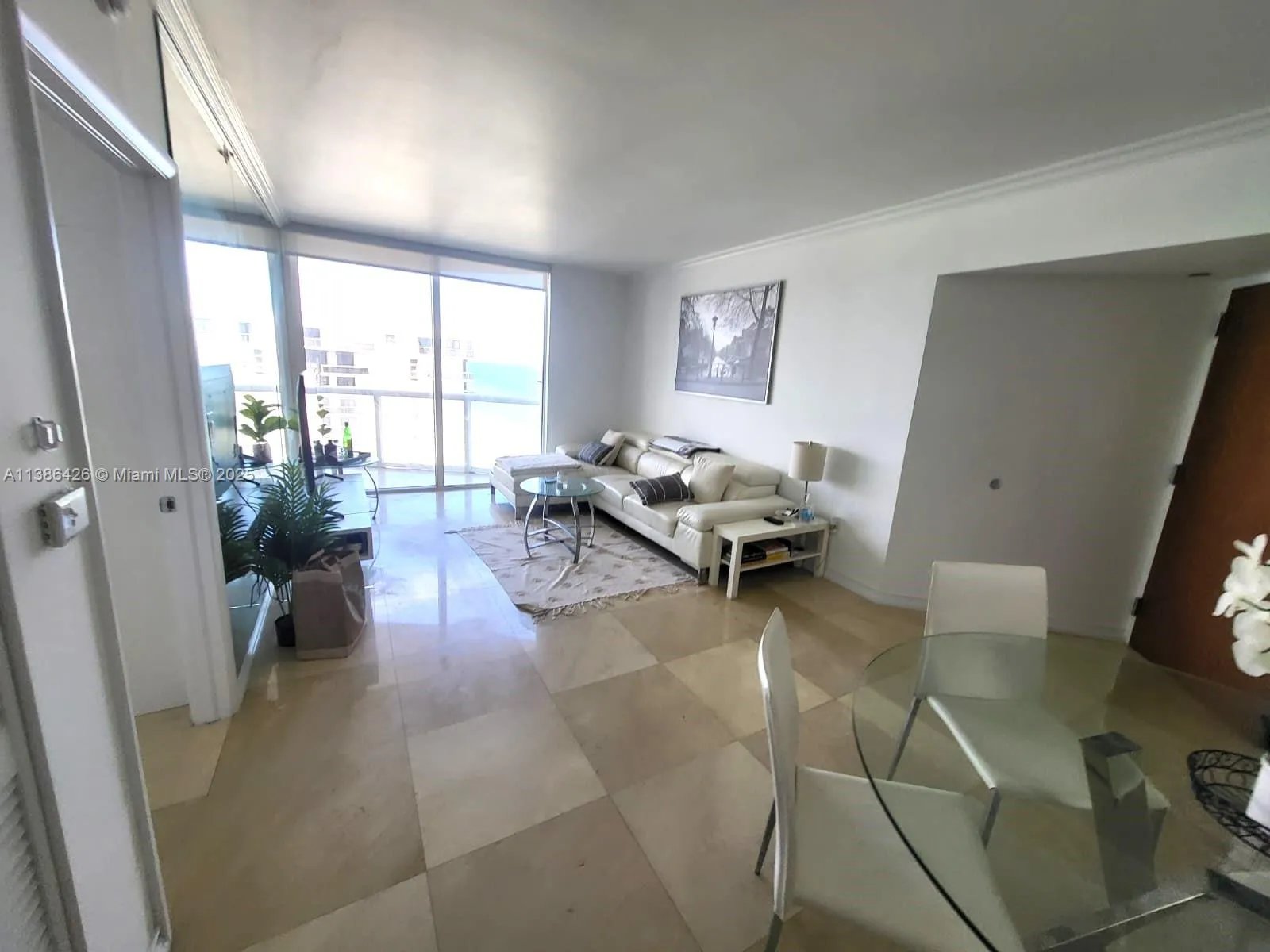 at 6365 Collins Ave, Miami Beach, FL 33141 Unit For Sale 1 Bedroom 2 Bathrooms MLS# A11386426 Price $760,000 808