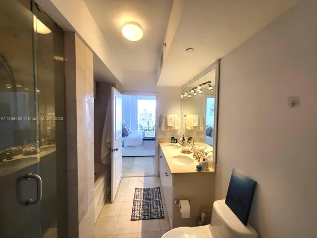 at 6365 Collins Ave, Miami Beach, FL 33141 Unit For Sale 1 Bedroom 2 Bathrooms MLS# A11386426 Price $760,000 808