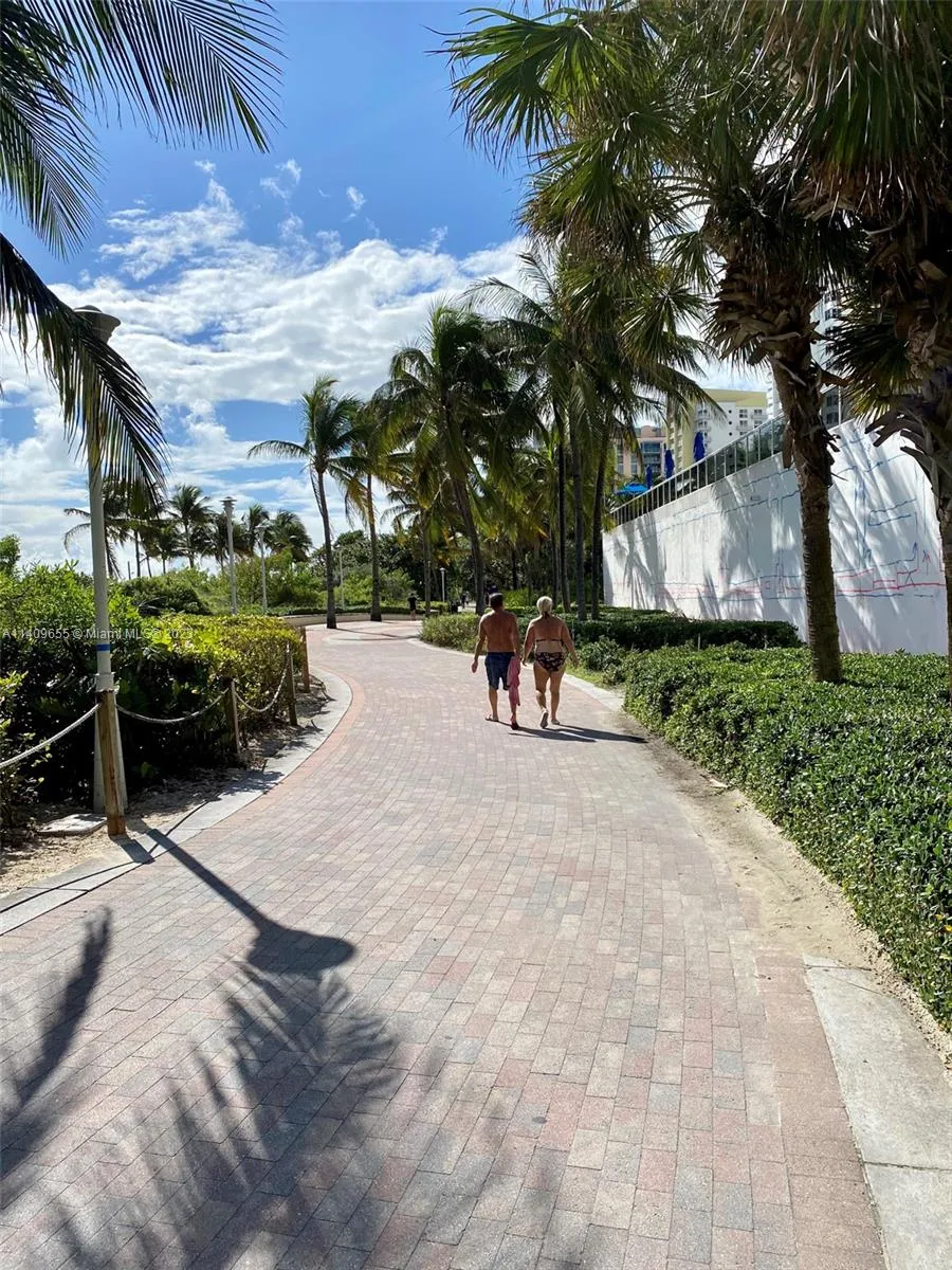100 Lincoln Rd 939, Miami Beach, Florida 33139, Miami Beach, Florida 33139, ,1 BathroomBathrooms,Residential,For Sale,100 Lincoln Rd 939, Miami Beach, Florida 33139,A11409655