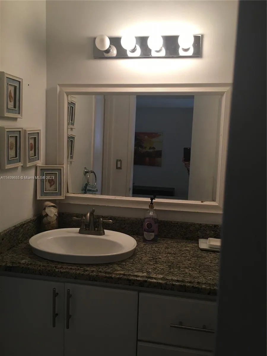 100 Lincoln Rd 939, Miami Beach, Florida 33139, Miami Beach, Florida 33139, ,1 BathroomBathrooms,Residential,For Sale,100 Lincoln Rd 939, Miami Beach, Florida 33139,A11409655