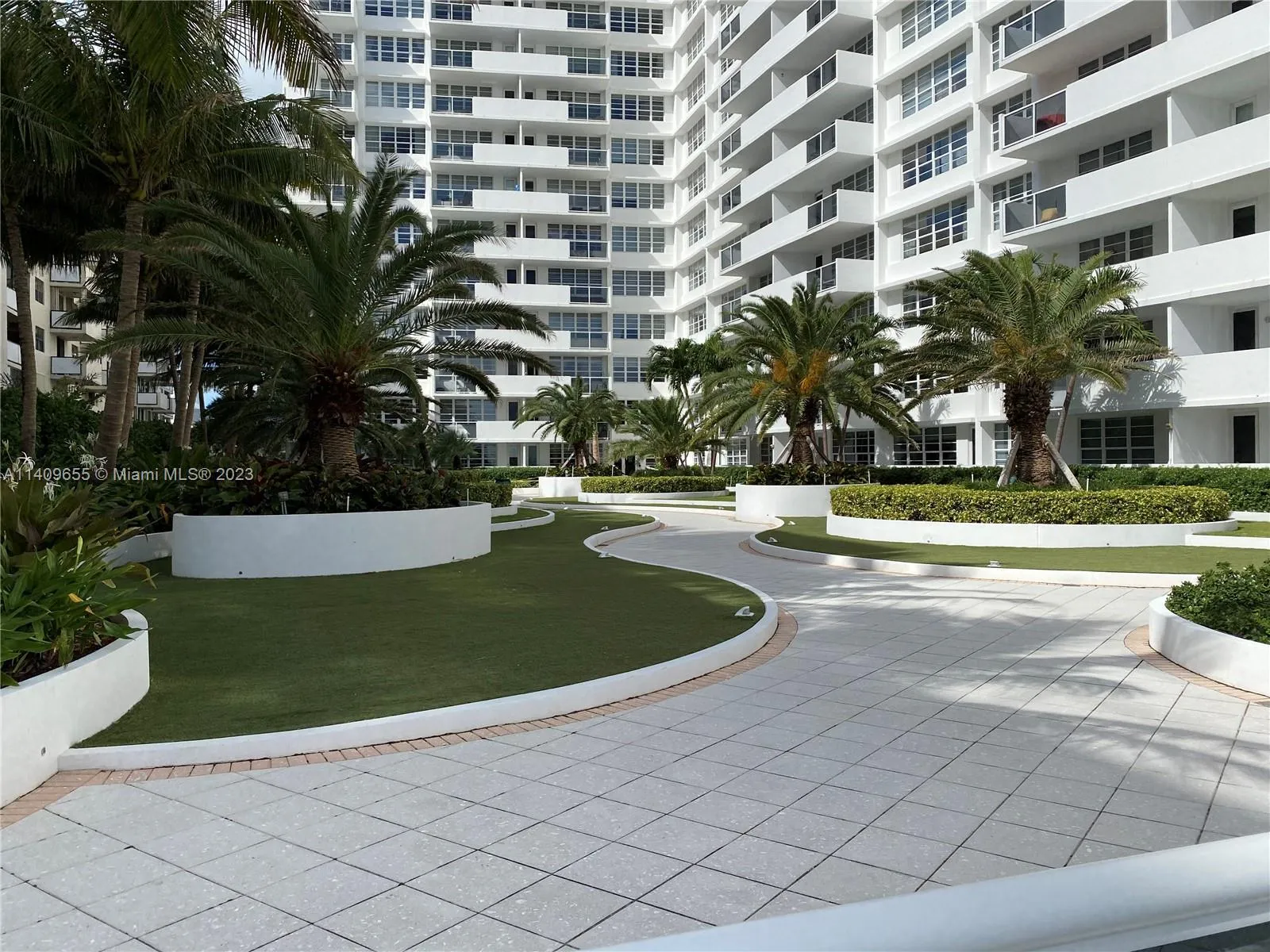 100 Lincoln Rd 939, Miami Beach, Florida 33139, Miami Beach, Florida 33139, ,1 BathroomBathrooms,Residential,For Sale,100 Lincoln Rd 939, Miami Beach, Florida 33139,A11409655