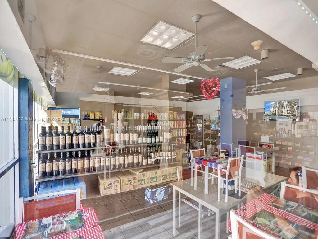 18051 Biscayne Blvd 304, Aventura, Florida 33160, Aventura, Florida 33160, 2 Bedrooms Bedrooms, ,2 BathroomsBathrooms,Residential,For Sale,18051 Biscayne Blvd 304, Aventura, Florida 33160,A11435932