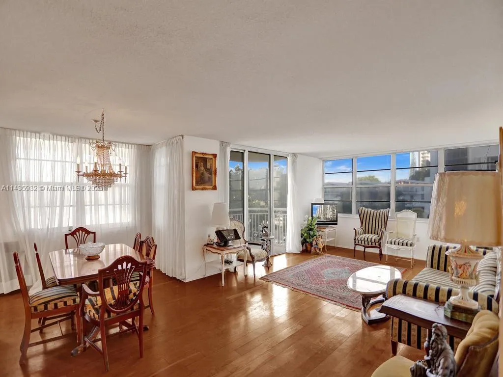 18051 Biscayne Blvd 304, Aventura, Florida 33160, Aventura, Florida 33160, 2 Bedrooms Bedrooms, ,2 BathroomsBathrooms,Residential,For Sale,18051 Biscayne Blvd 304, Aventura, Florida 33160,A11435932
