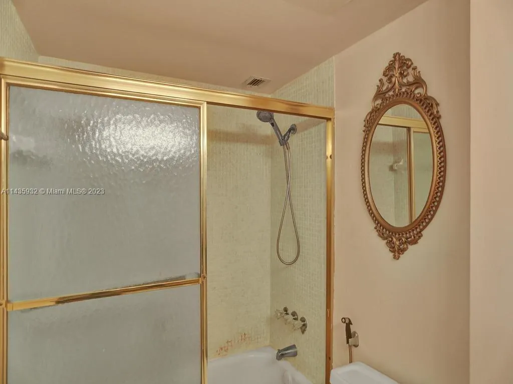 18051 Biscayne Blvd 304, Aventura, Florida 33160, Aventura, Florida 33160, 2 Bedrooms Bedrooms, ,2 BathroomsBathrooms,Residential,For Sale,18051 Biscayne Blvd 304, Aventura, Florida 33160,A11435932