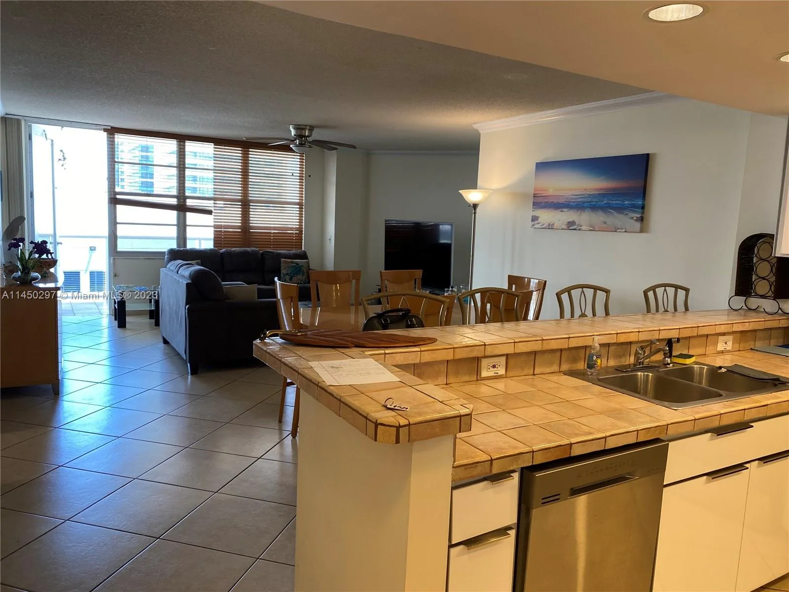 3725 S Ocean Dr 1521, Hollywood, Florida 33019, Hollywood, Florida 33019, 2 Bedrooms Bedrooms, ,2 BathroomsBathrooms,Residential,For Sale,3725 S Ocean Dr 1521, Hollywood, Florida 33019,A11450297