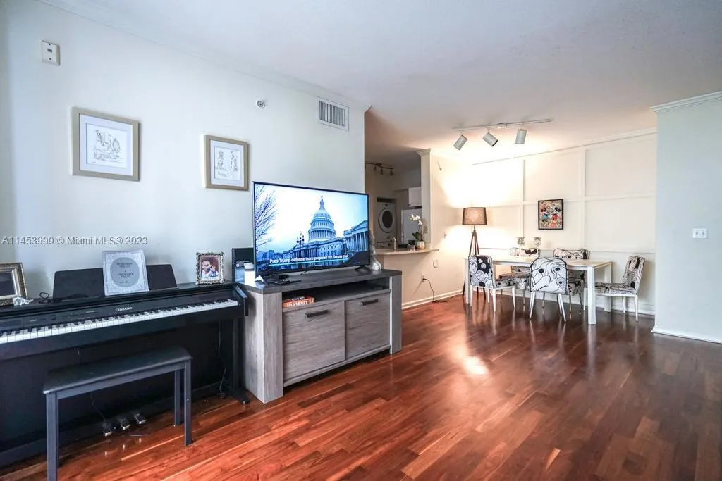 17145 N Bay Rd 4403, Sunny Isles Beach, Florida 33, Sunny Isles Beach, Florida 33160, 1 Bedroom Bedrooms, ,1 BathroomBathrooms,Residential,For Sale,17145 N Bay Rd 4403, Sunny Isles Beach, Florida 33,A11453990