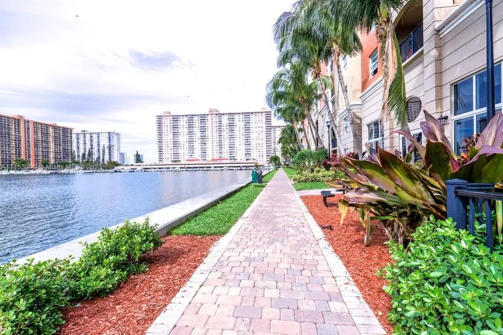 17145 N Bay Rd 4403, Sunny Isles Beach, Florida 33, Sunny Isles Beach, Florida 33160, 1 Bedroom Bedrooms, ,1 BathroomBathrooms,Residential,For Sale,17145 N Bay Rd 4403, Sunny Isles Beach, Florida 33,A11453990