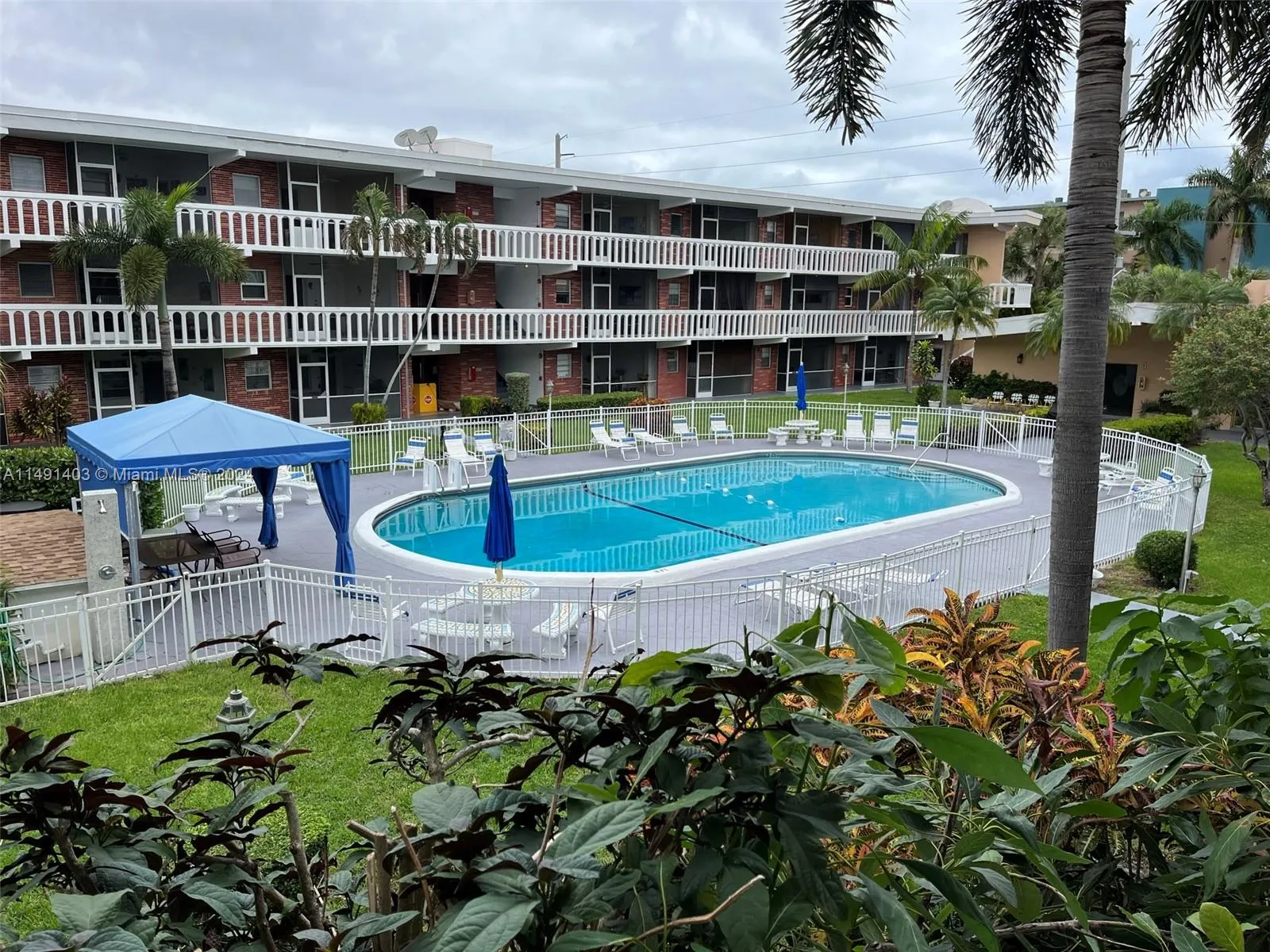 181 NE 14th Ave 22B, Hallandale Beach, Florida 330, Hallandale Beach, Florida 33009, 1 Bedroom Bedrooms, ,1 BathroomBathrooms,Residential,For Sale,181 NE 14th Ave 22B, Hallandale Beach, Florida 330,A11491403