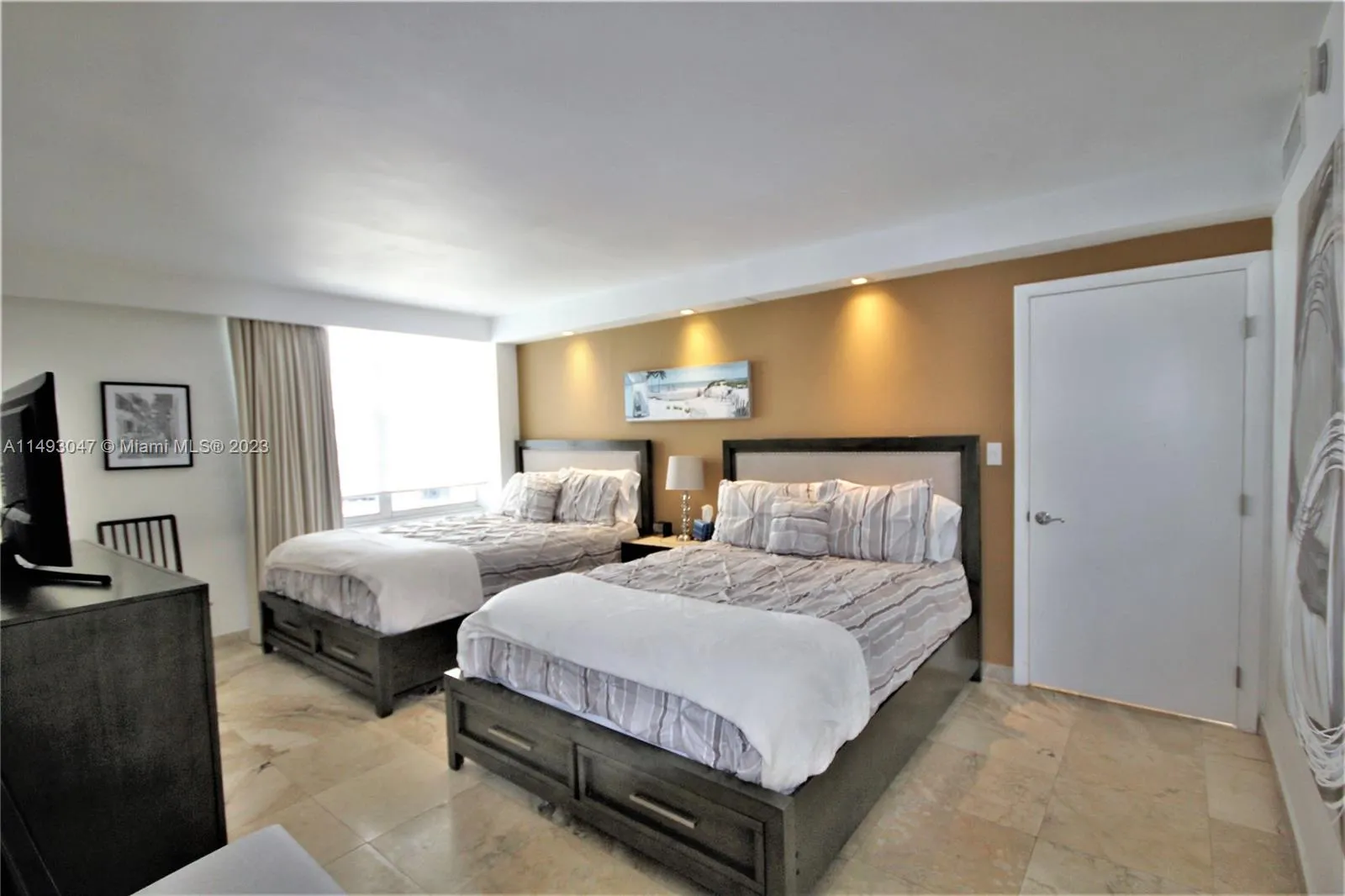 5161 Collins Ave 1610, Miami Beach, Florida 33140, Miami Beach, Florida 33140, 1 Bedroom Bedrooms, ,1 BathroomBathrooms,Residential,For Sale,5161 Collins Ave 1610, Miami Beach, Florida 33140,A11493047