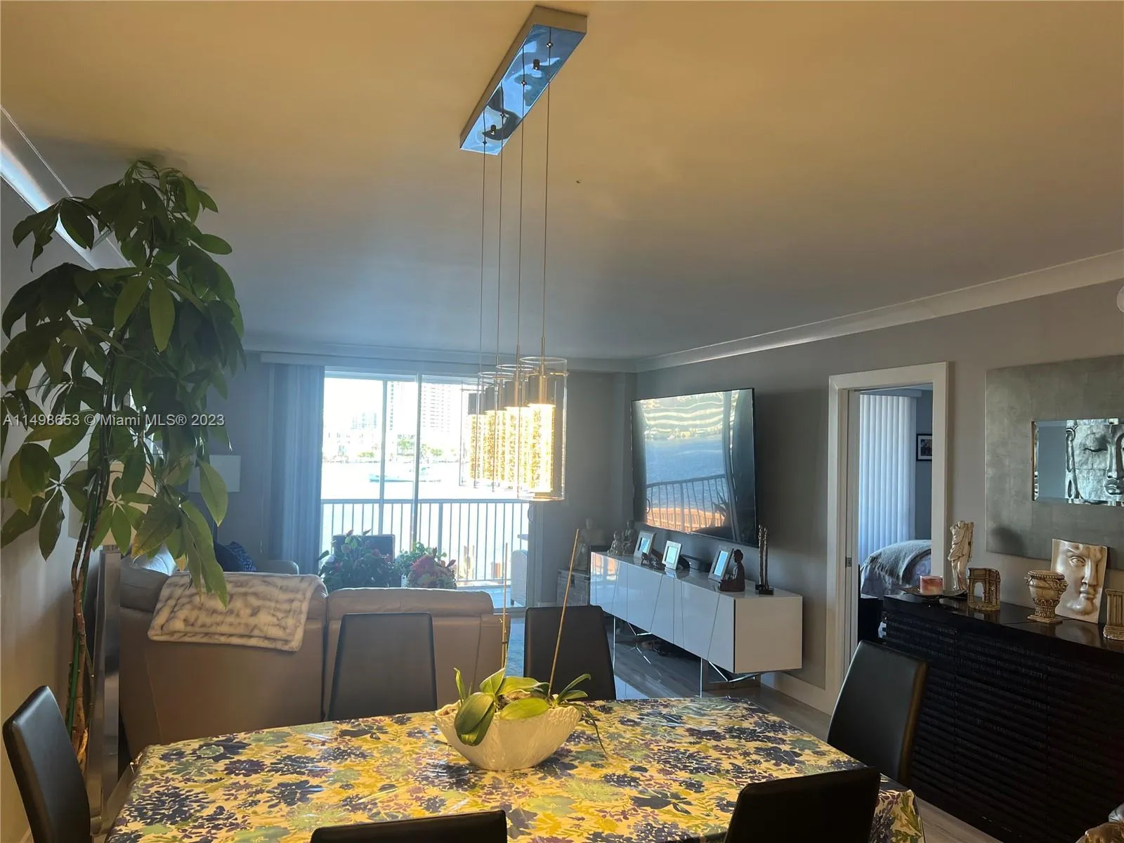 410 Golden Isles Dr 202, Hallandale Beach, Florida, Hallandale Beach, Florida 33009, 2 Bedrooms Bedrooms, ,2 BathroomsBathrooms,Residential,For Sale,410 Golden Isles Dr 202, Hallandale Beach, Florida,A11498653