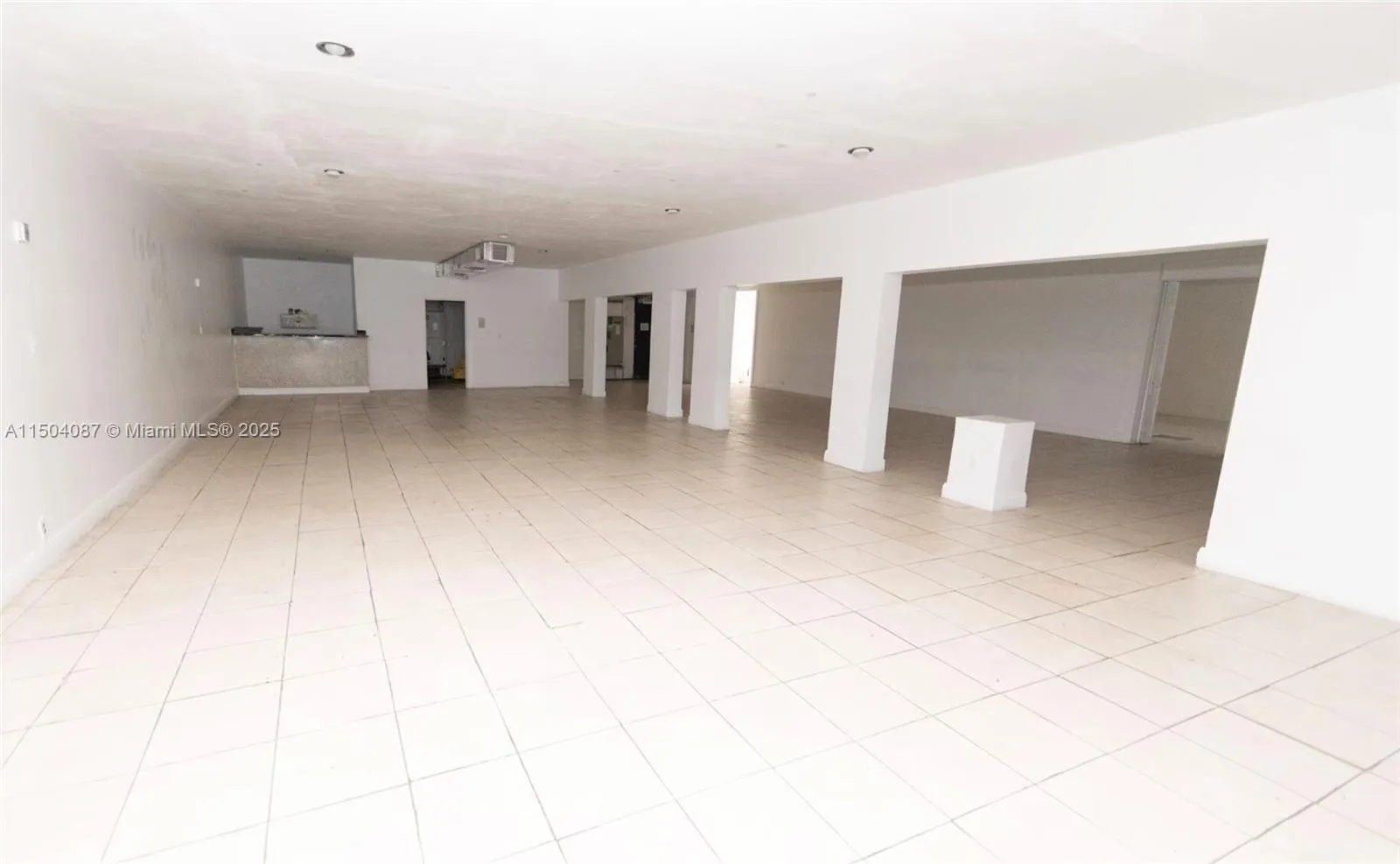 3045 W Broward Blvd, Fort Lauderdale, Florida 3331, Fort Lauderdale, Florida 33312, ,Commercial Sale,For Sale,3045 W Broward Blvd, Fort Lauderdale, Florida 3331,A11504087