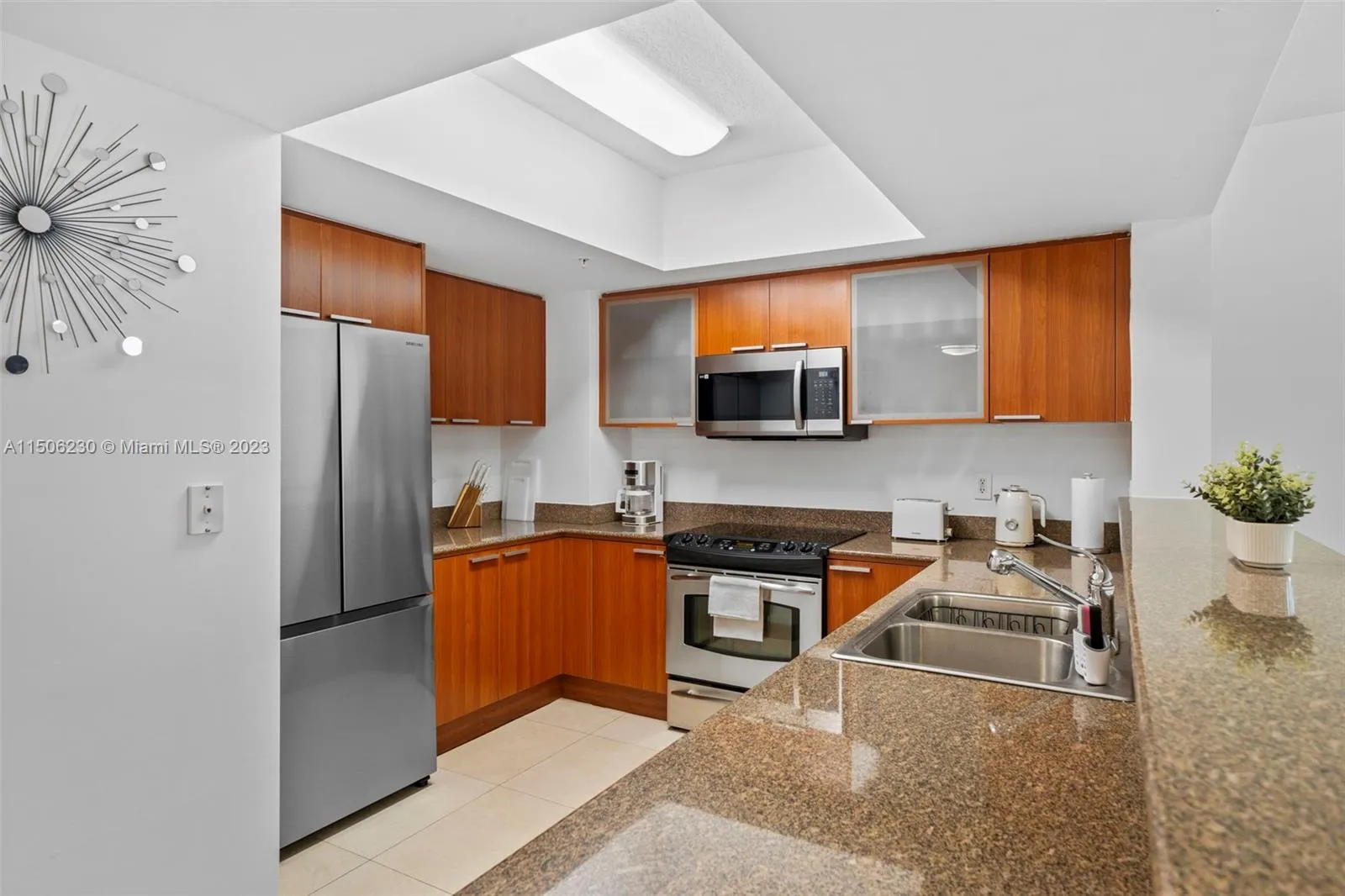 16699 Collins Ave 1710, Sunny Isles Beach, Florida, Sunny Isles Beach, Florida 33160, 1 Bedroom Bedrooms, ,1 BathroomBathrooms,Residential Lease,For Rent,16699 Collins Ave 1710, Sunny Isles Beach, Florida,A11506230
