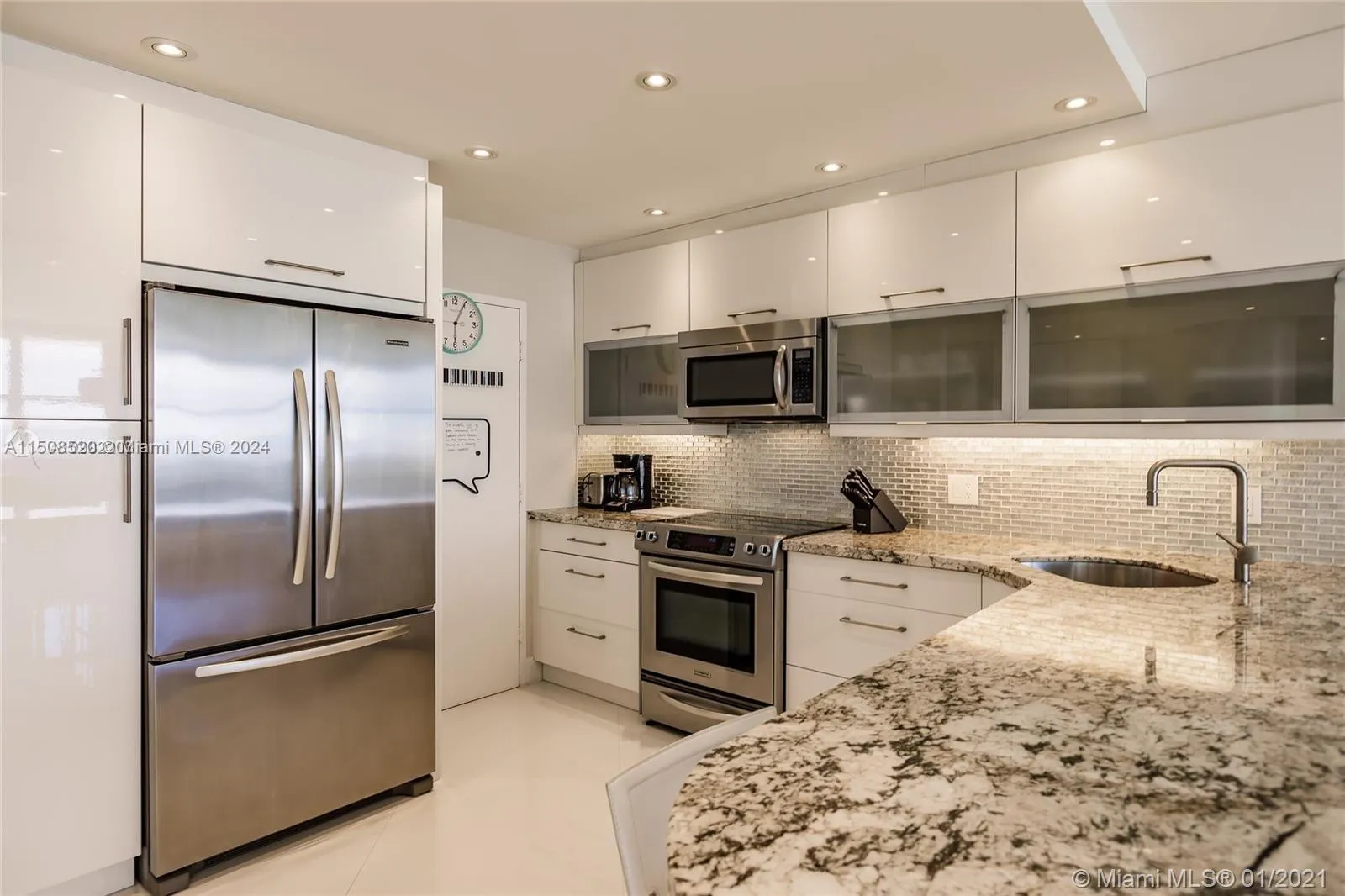 3725 S Ocean Dr 1504, Hollywood, Florida 33019, Hollywood, Florida 33019, 2 Bedrooms Bedrooms, ,2 BathroomsBathrooms,Residential Lease,For Rent,3725 S Ocean Dr 1504, Hollywood, Florida 33019,A11508520