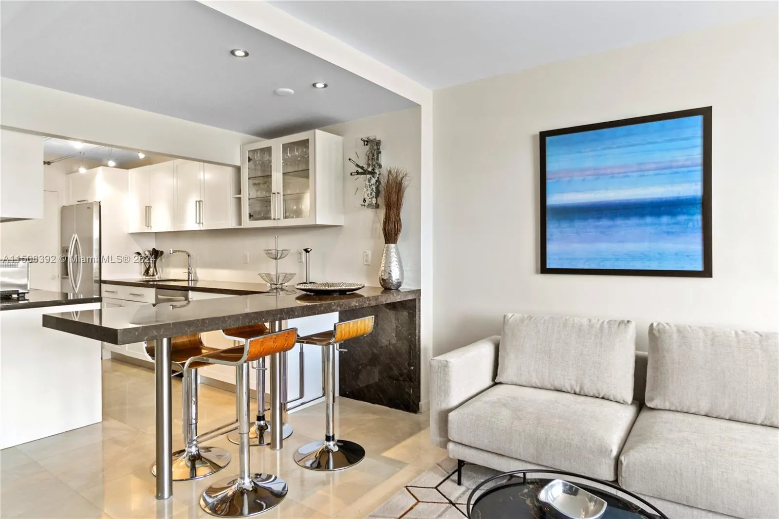 100 Lincoln Rd 1202, Miami Beach, Florida 33139, Miami Beach, Florida 33139, 1 Bedroom Bedrooms, ,1 BathroomBathrooms,Residential Lease,For Rent,100 Lincoln Rd 1202, Miami Beach, Florida 33139,A11508392