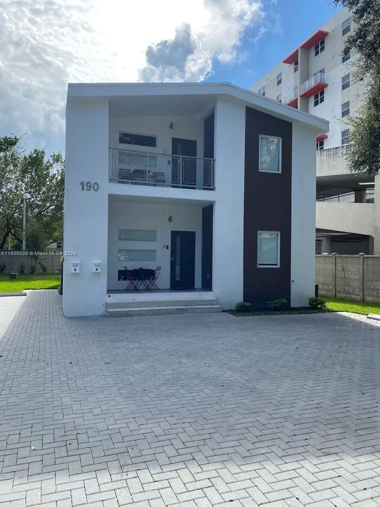 190 NW 57th St, Miami, Florida 33127, Miami, Florida 33127, ,Residential Income,For Sale,190 NW 57th St, Miami, Florida 33127,A11509328