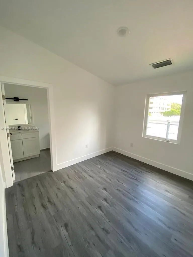 190 NW 57th St, Miami, Florida 33127, Miami, Florida 33127, ,Residential Income,For Sale,190 NW 57th St, Miami, Florida 33127,A11509328