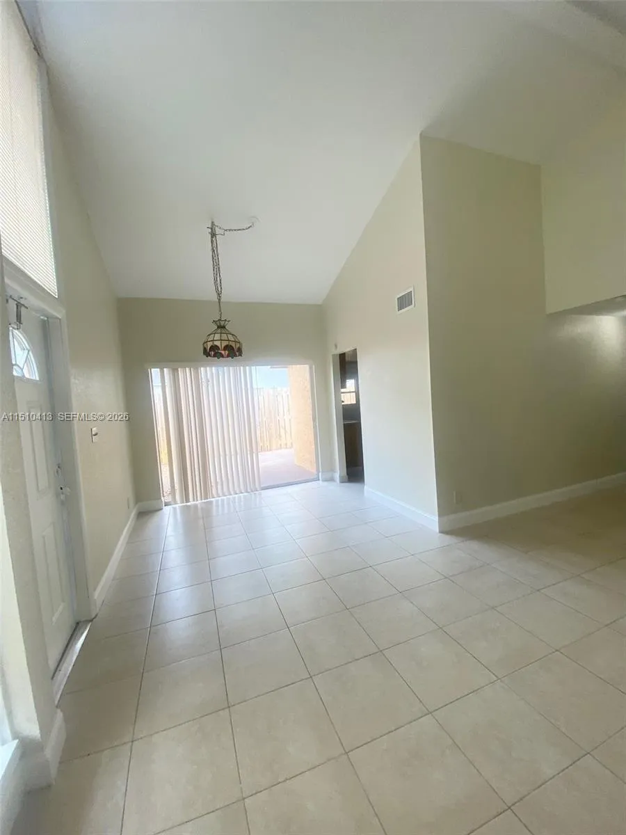 7351 W Sunrise Blvd 7351, Plantation, Florida 3331, Plantation, Florida 33313, 2 Bedrooms Bedrooms, ,2 BathroomsBathrooms,Residential,For Sale,7351 W Sunrise Blvd 7351, Plantation, Florida 3331,A11510413