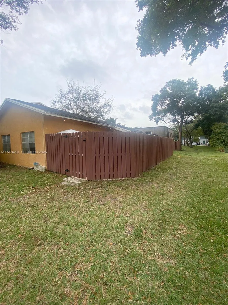 7351 W Sunrise Blvd 7351, Plantation, Florida 3331, Plantation, Florida 33313, 2 Bedrooms Bedrooms, ,2 BathroomsBathrooms,Residential,For Sale,7351 W Sunrise Blvd 7351, Plantation, Florida 3331,A11510413