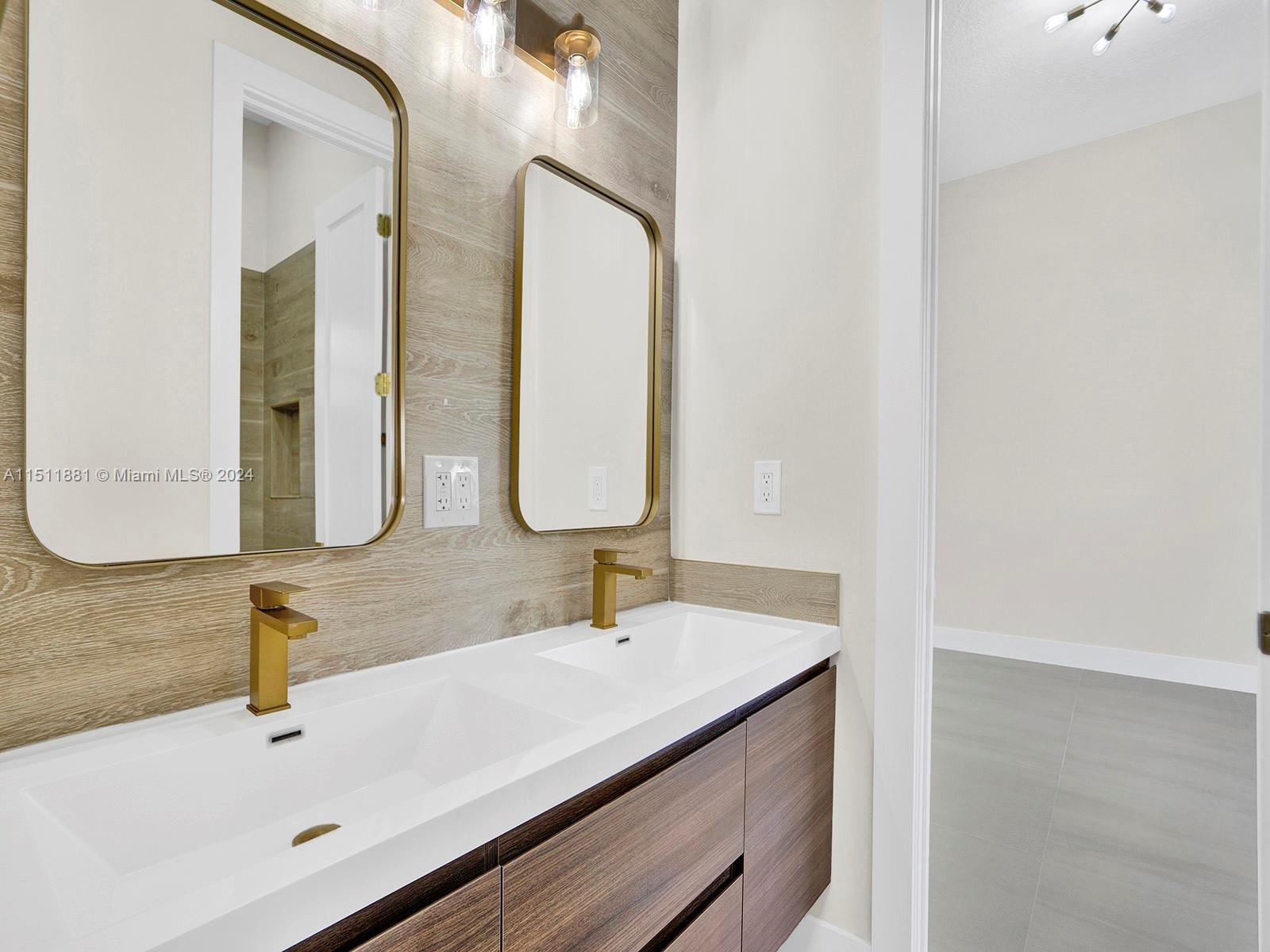 16365 SW 87th Pl, Palmetto Bay, Florida 33157, Palmetto Bay, Florida 33157, 5 Bedrooms Bedrooms, ,4 BathroomsBathrooms,Residential,For Sale,16365 SW 87th Pl, Palmetto Bay, Florida 33157,A11511881