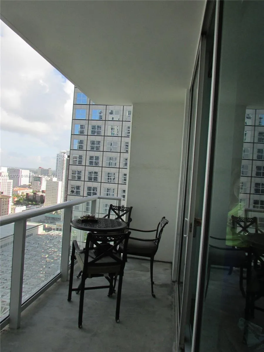 300 S Biscayne Blvd T-2709, Miami, Florida 33131, Miami, Florida 33131, 1 Bedroom Bedrooms, ,1 BathroomBathrooms,Residential,For Sale,300 S Biscayne Blvd T-2709, Miami, Florida 33131,A11513773