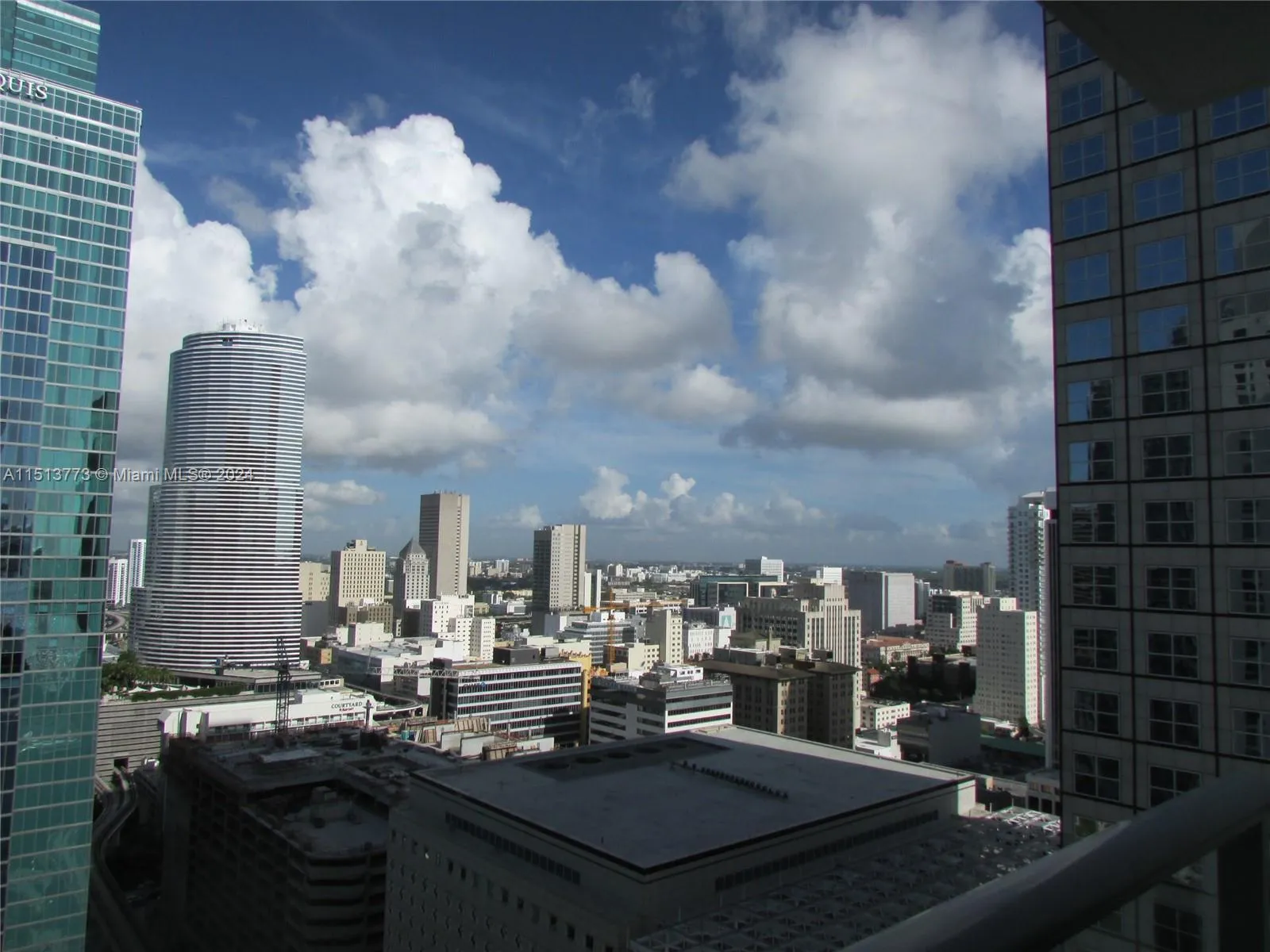 300 S Biscayne Blvd T-2709, Miami, Florida 33131, Miami, Florida 33131, 1 Bedroom Bedrooms, ,1 BathroomBathrooms,Residential,For Sale,300 S Biscayne Blvd T-2709, Miami, Florida 33131,A11513773