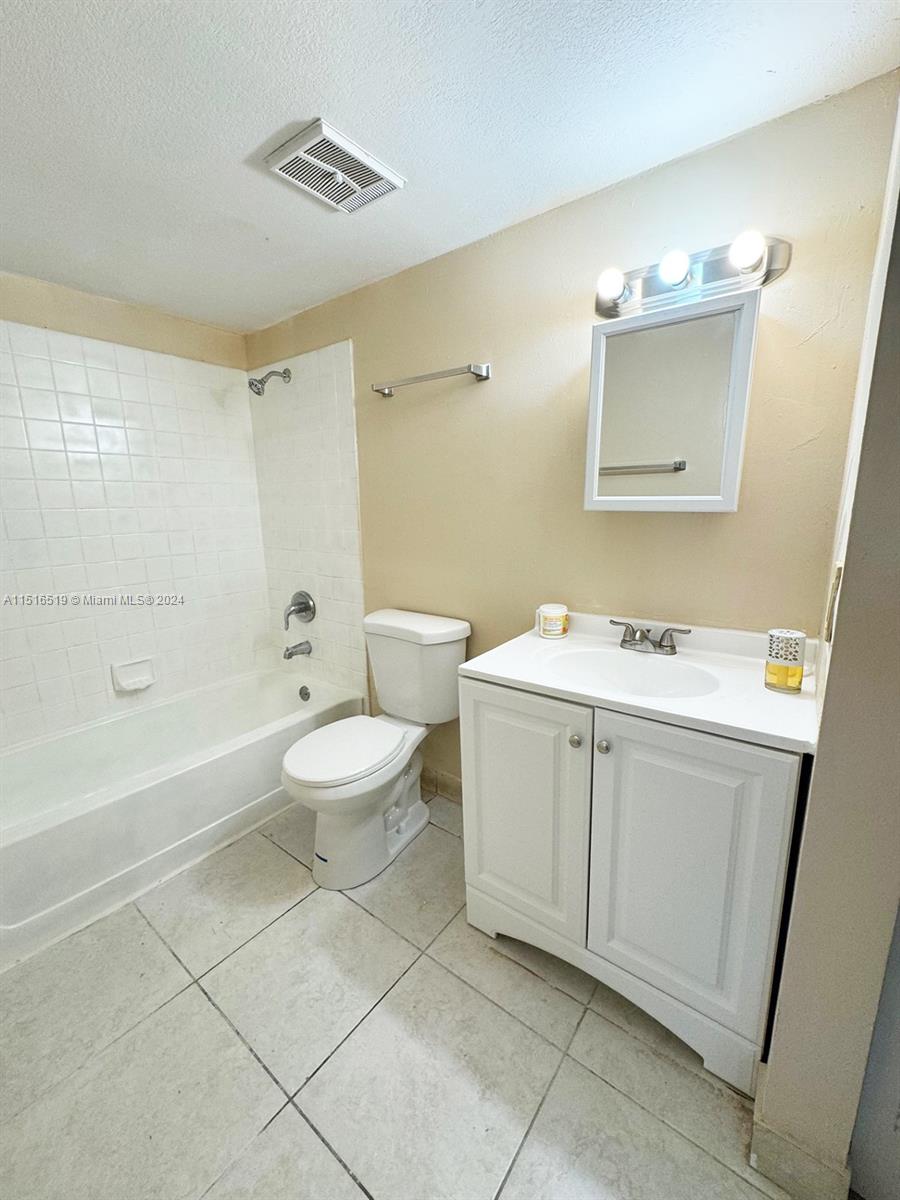 7429 SW 152nd Ave 13-106, Miami, Florida 33193, Miami, Florida 33193, 2 Bedrooms Bedrooms, ,1 BathroomBathrooms,Residential Lease,For Rent,7429 SW 152nd Ave 13-106, Miami, Florida 33193,A11516519