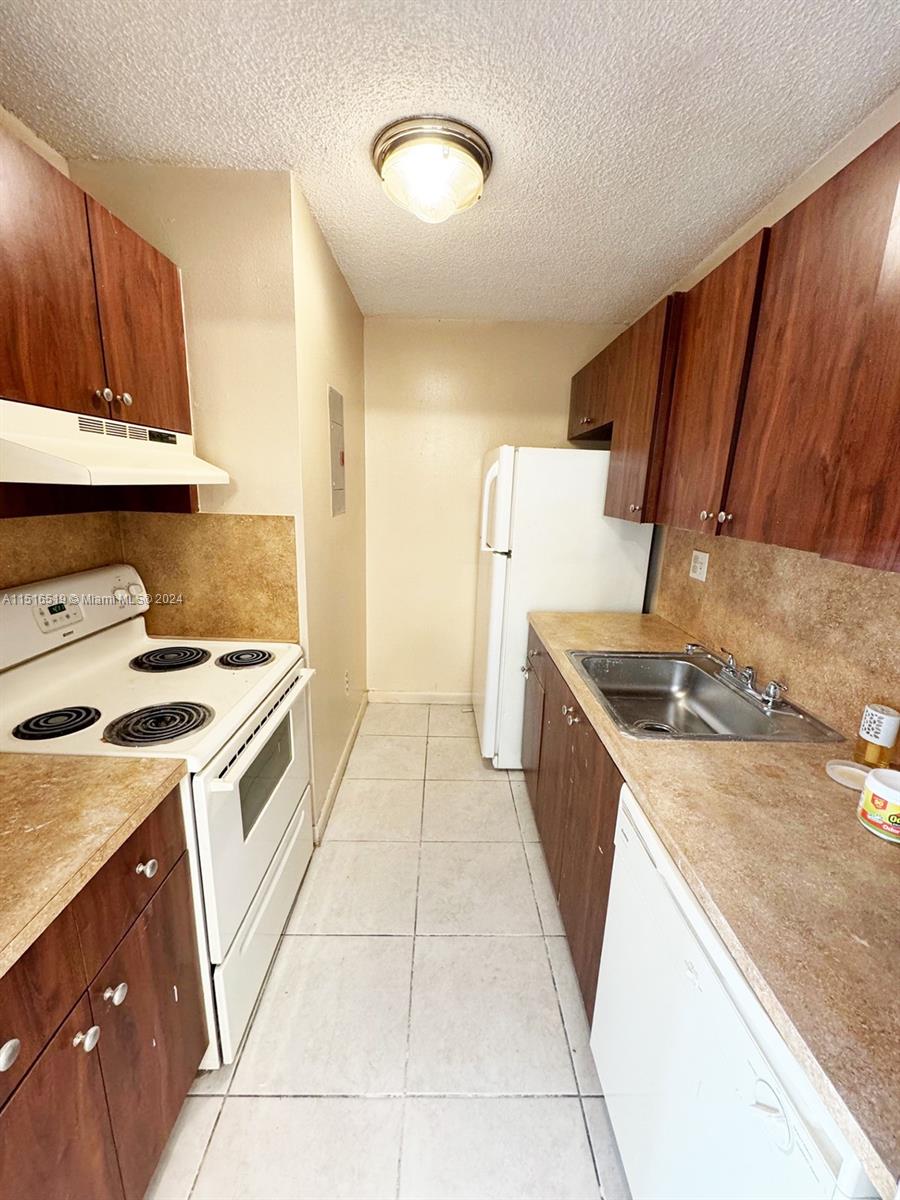7429 SW 152nd Ave 13-106, Miami, Florida 33193, Miami, Florida 33193, 2 Bedrooms Bedrooms, ,1 BathroomBathrooms,Residential Lease,For Rent,7429 SW 152nd Ave 13-106, Miami, Florida 33193,A11516519