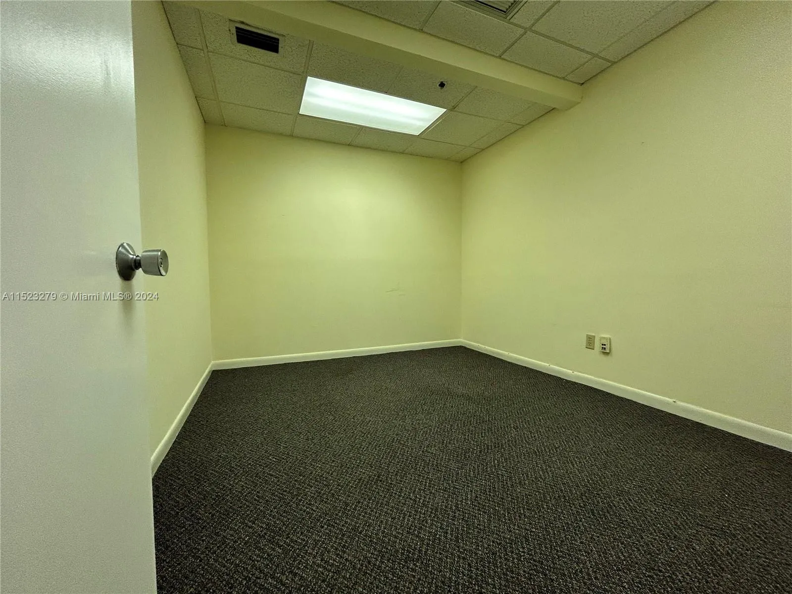 2055 Liberty St, Hollywood, Florida 33020, Hollywood, Florida 33020, ,Commercial Sale,For Sale,2055 Liberty St, Hollywood, Florida 33020,A11523279