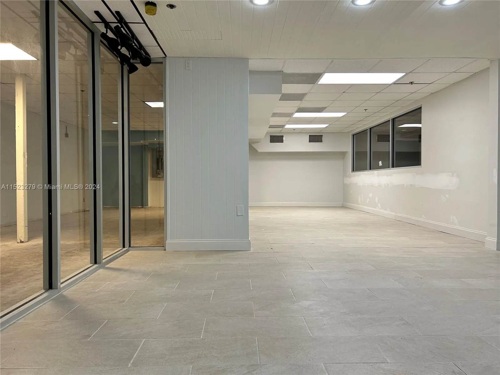 2055 Liberty St, Hollywood, Florida 33020, Hollywood, Florida 33020, ,Commercial Sale,For Sale,2055 Liberty St, Hollywood, Florida 33020,A11523279