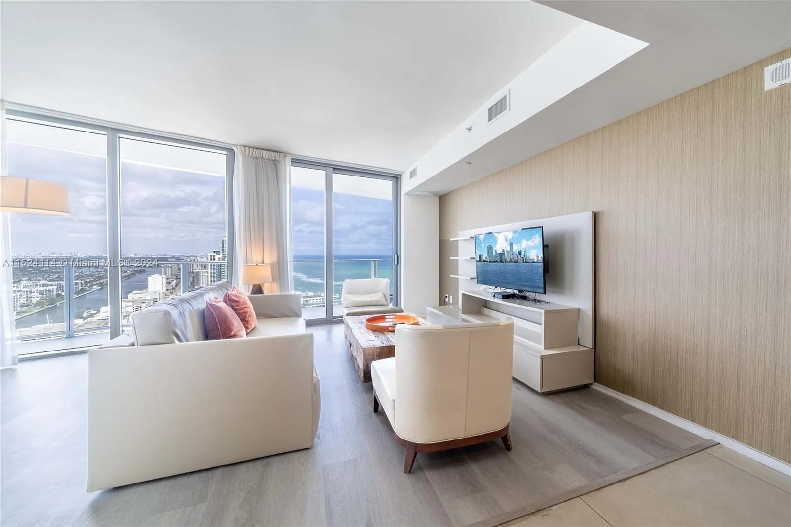 4111 S Ocean Dr 3112, Hollywood, Florida 33019, Hollywood, Florida 33019, 1 Bedroom Bedrooms, ,1 BathroomBathrooms,Residential,For Sale,4111 S Ocean Dr 3112, Hollywood, Florida 33019,A11524114