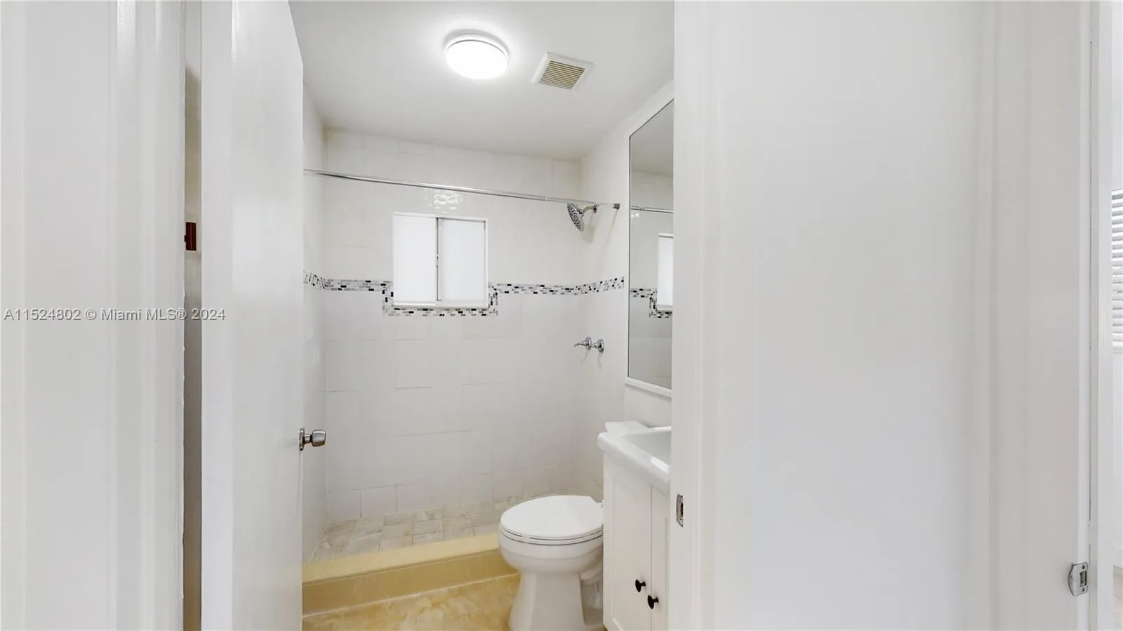 2915 SW 24 Te, Miami, Florida 33145, Miami, Florida 33145, ,Residential Income,For Sale,2915 SW 24 Te, Miami, Florida 33145,A11524802