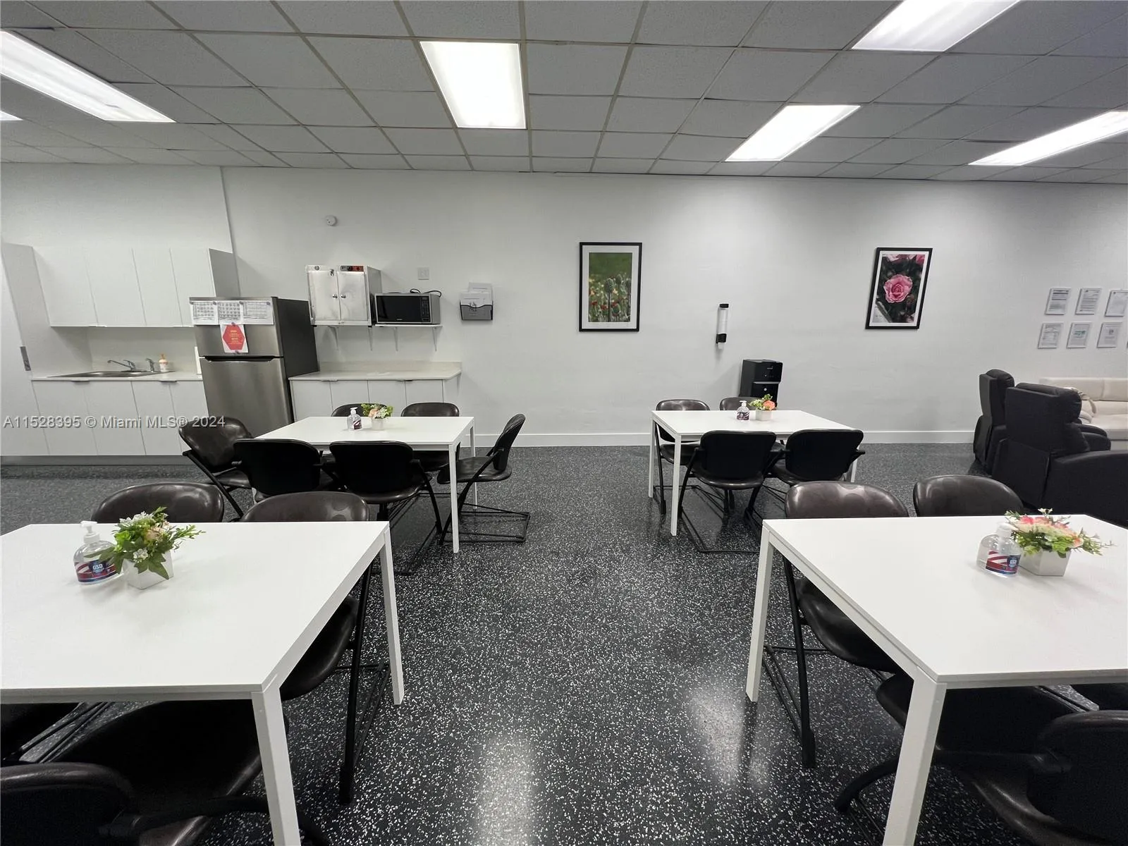 6878 Sw 24th St, Miami, Florida 33155, Miami, Florida 33155, ,Business Opportunity,For Sale,6878 Sw 24th St, Miami, Florida 33155,A11528395