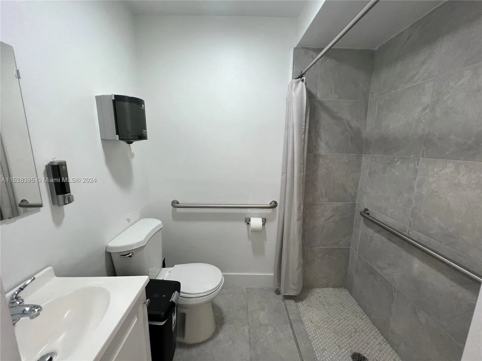 6878 Sw 24th St, Miami, Florida 33155, Miami, Florida 33155, ,Business Opportunity,For Sale,6878 Sw 24th St, Miami, Florida 33155,A11528395