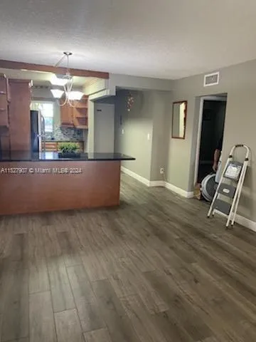 5500 Sw 77th Ct 201, Miami, Florida 33155, Miami, Florida 33155, 2 Bedrooms Bedrooms, ,1 BathroomBathrooms,Residential,For Sale,5500 Sw 77th Ct 201, Miami, Florida 33155,A11527907