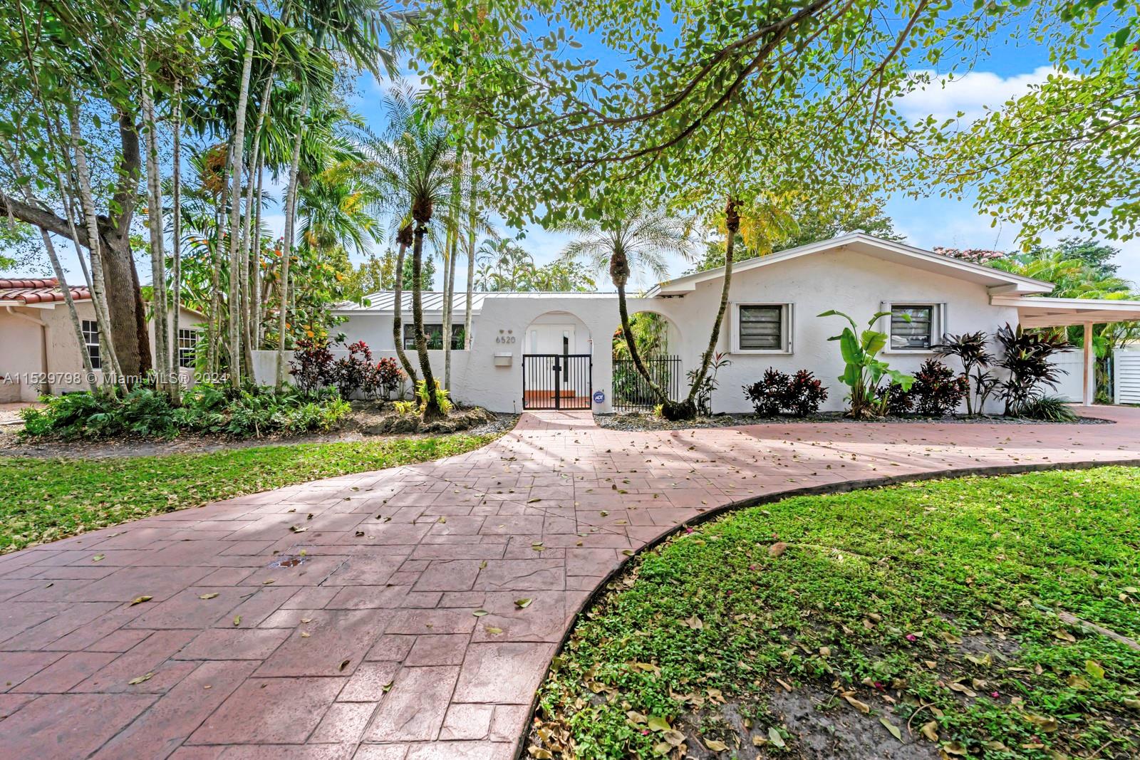 6520 SW 48th St -, South Miami, Florida 33155, South Miami, Florida 33155, 4 Bedrooms Bedrooms, ,2 BathroomsBathrooms,Residential Lease,For Rent,6520 SW 48th St -, South Miami, Florida 33155,A11529798