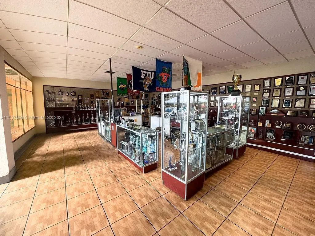 9465 SW 56th St, Miami, Florida 33165, Miami, Florida 33165, ,Commercial Sale,For Sale,9465 SW 56th St, Miami, Florida 33165,A11533590