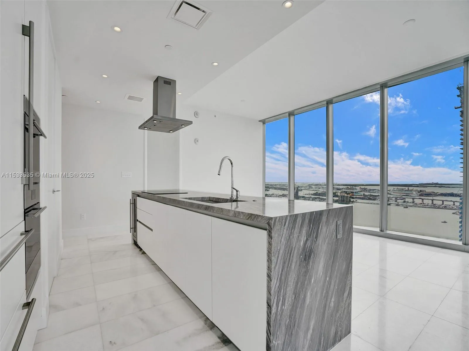 700 Ne 26th Ter 3505, Miami, Florida 33137, Miami, Florida 33137, 2 Bedrooms Bedrooms, ,2 BathroomsBathrooms,Residential,For Sale,700 Ne 26th Ter 3505, Miami, Florida 33137,A11533535