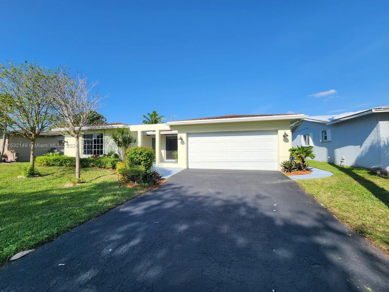 10551 Sunset Strip, Sunrise, Florida 33322, Sunrise, Florida 33322, 5 Bedrooms Bedrooms, ,2 BathroomsBathrooms,Residential,For Sale,10551 Sunset Strip, Sunrise, Florida 33322,A11532149