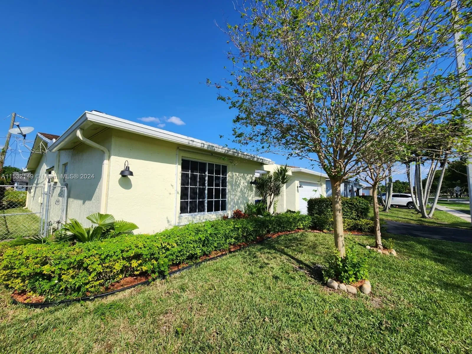 10551 Sunset Strip, Sunrise, Florida 33322, Sunrise, Florida 33322, 5 Bedrooms Bedrooms, ,2 BathroomsBathrooms,Residential,For Sale,10551 Sunset Strip, Sunrise, Florida 33322,A11532149