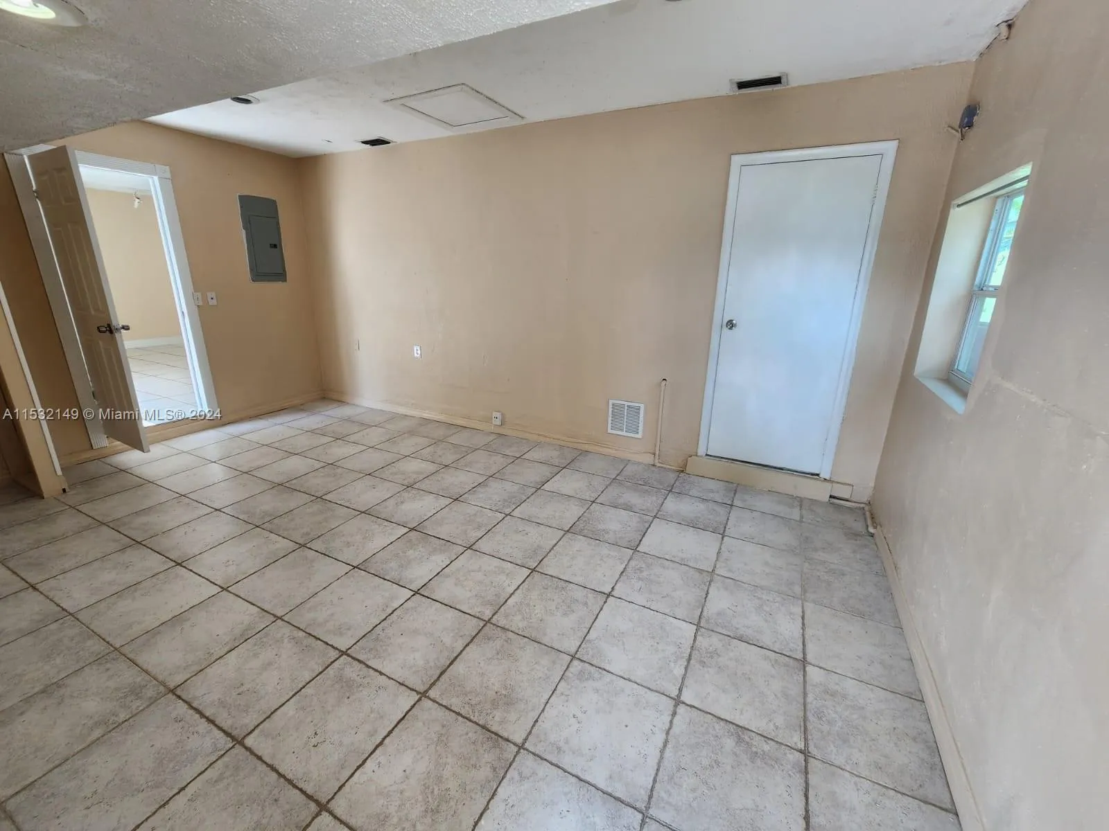 10551 Sunset Strip, Sunrise, Florida 33322, Sunrise, Florida 33322, 5 Bedrooms Bedrooms, ,2 BathroomsBathrooms,Residential,For Sale,10551 Sunset Strip, Sunrise, Florida 33322,A11532149